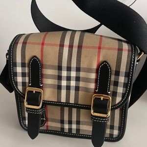 Authentic Kids Messenger Bag